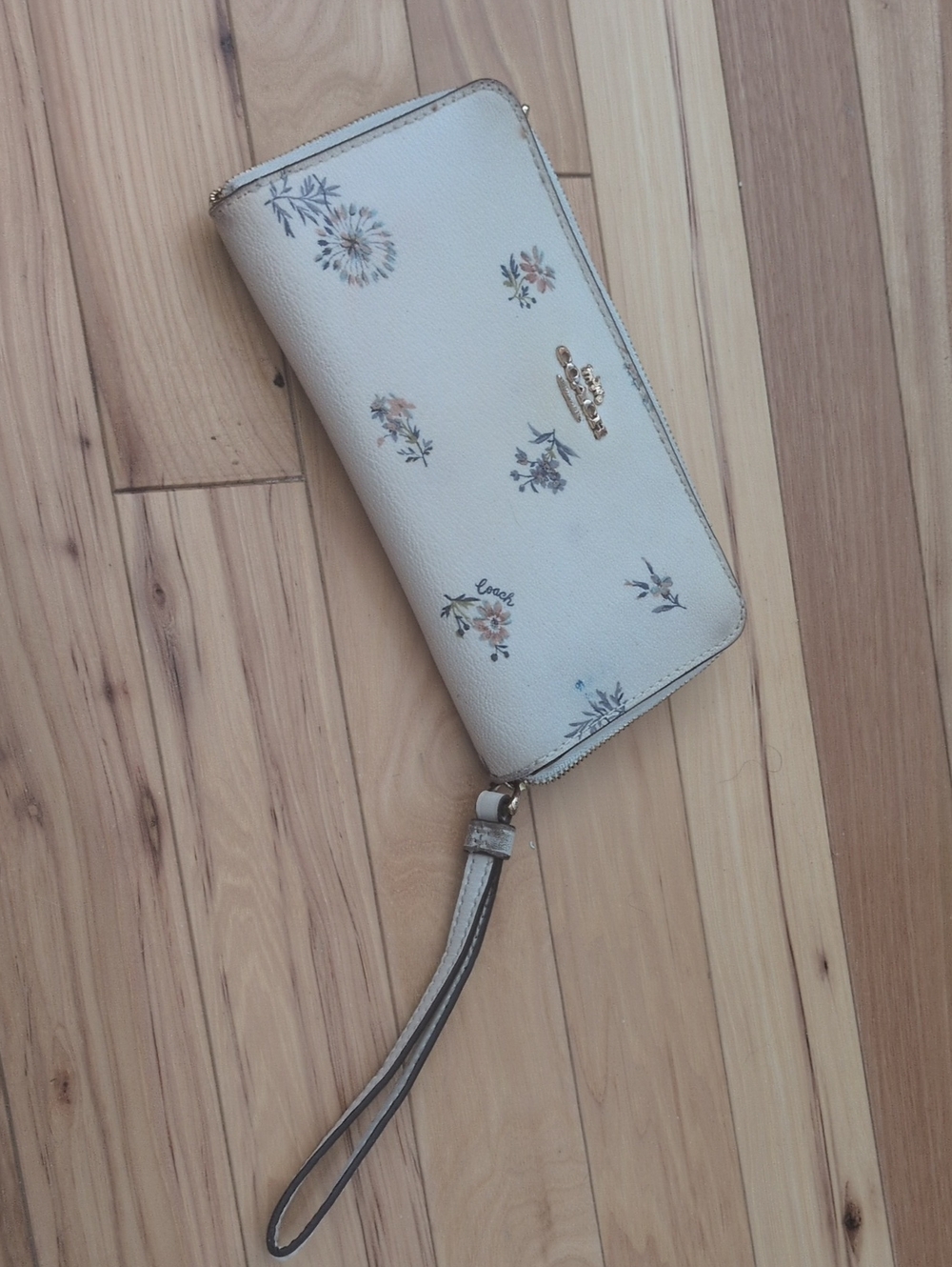 Coach Cream Floral Zip-Around Wristlet